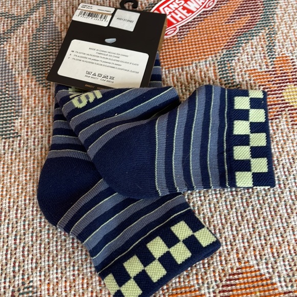 VANS “Off The Wall” Women’s socks  
NWT - Picture 6 of 16
